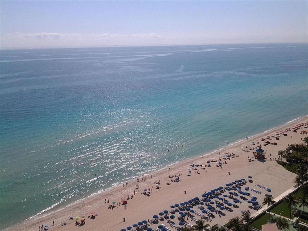 Marbella Miami Luxury Condos Маямі-Біч Екстер'єр фото
